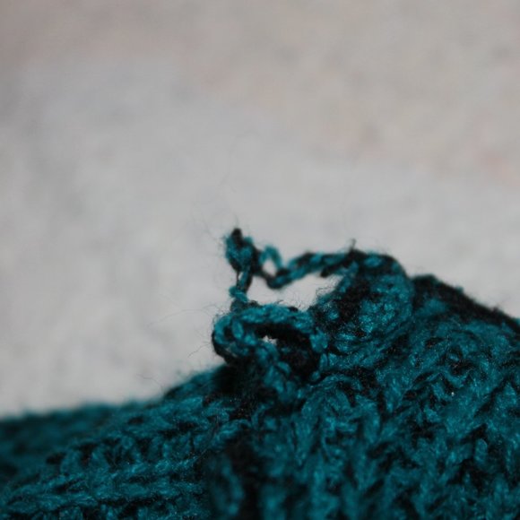 Vintage Sweater Graphix Men's Green Sweater Red and Black Stripes Size Large - Picture 10 of 11